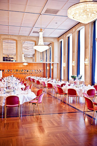 saal party